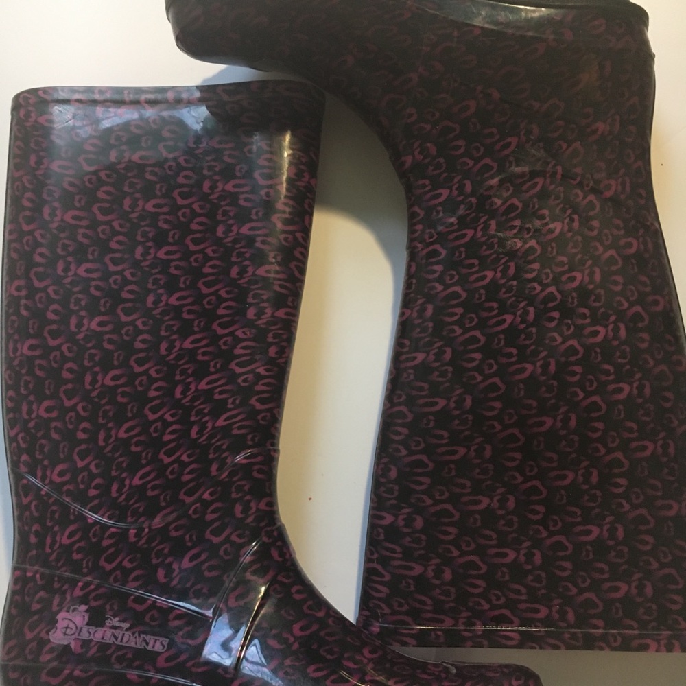 Descendants Tall Rainboots